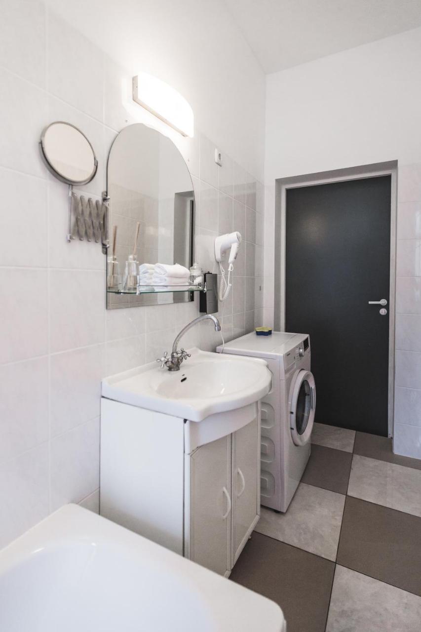 Bearsleys Archers Apartments Ryga Zewnętrze zdjęcie